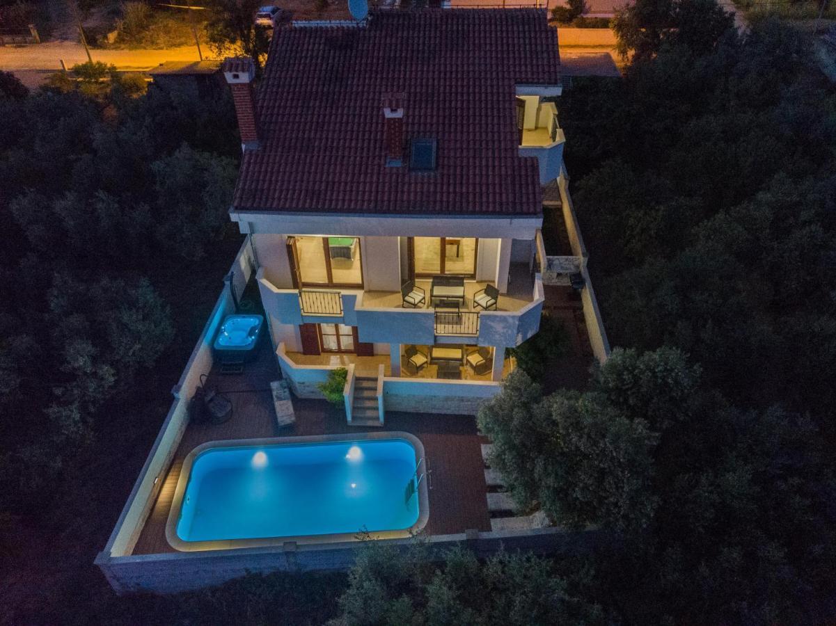 Villa Slavica Sveti Filip i Jakov Exterior photo
