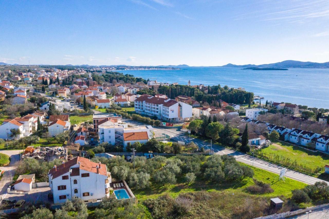 Villa Slavica Sveti Filip i Jakov Exterior photo